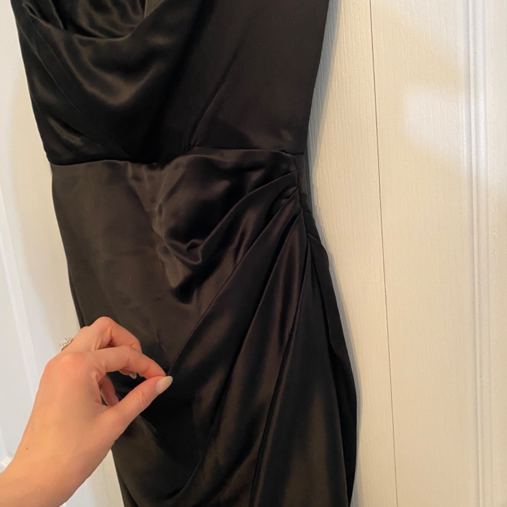 Dress - Picture 5 of 8